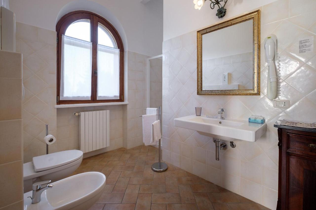 B&B Villa Giulia Saturnia Bagian luar foto