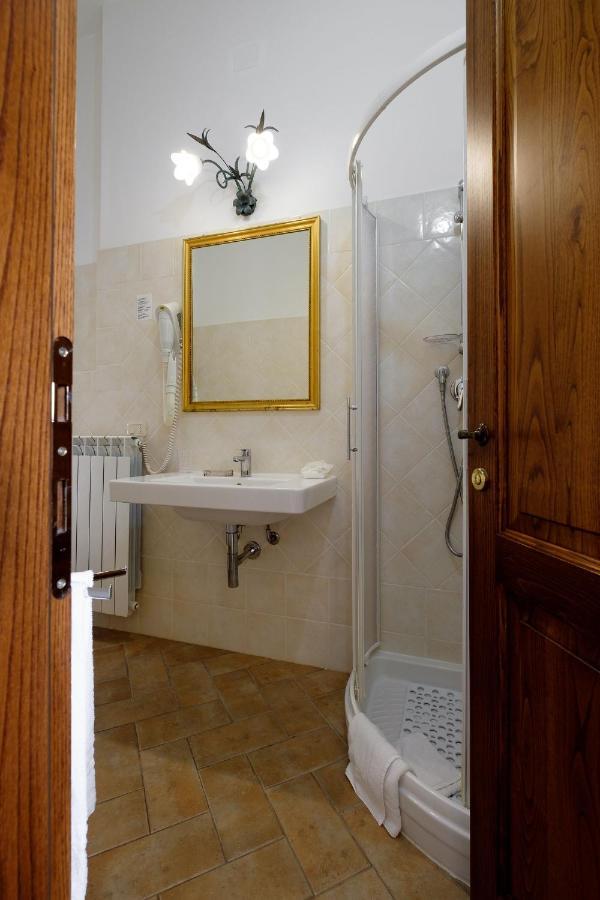 B&B Villa Giulia Saturnia Bagian luar foto