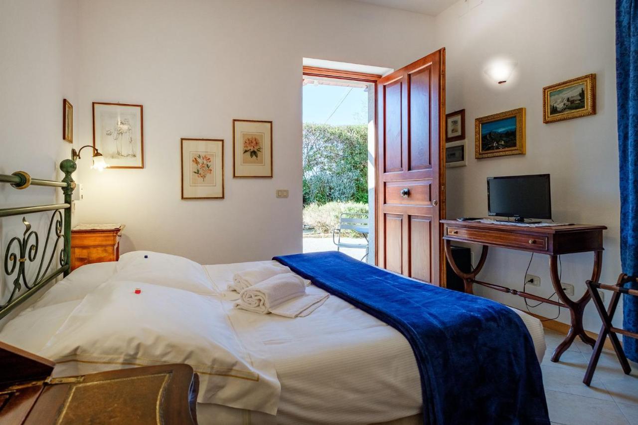 B&B Villa Giulia Saturnia Bagian luar foto